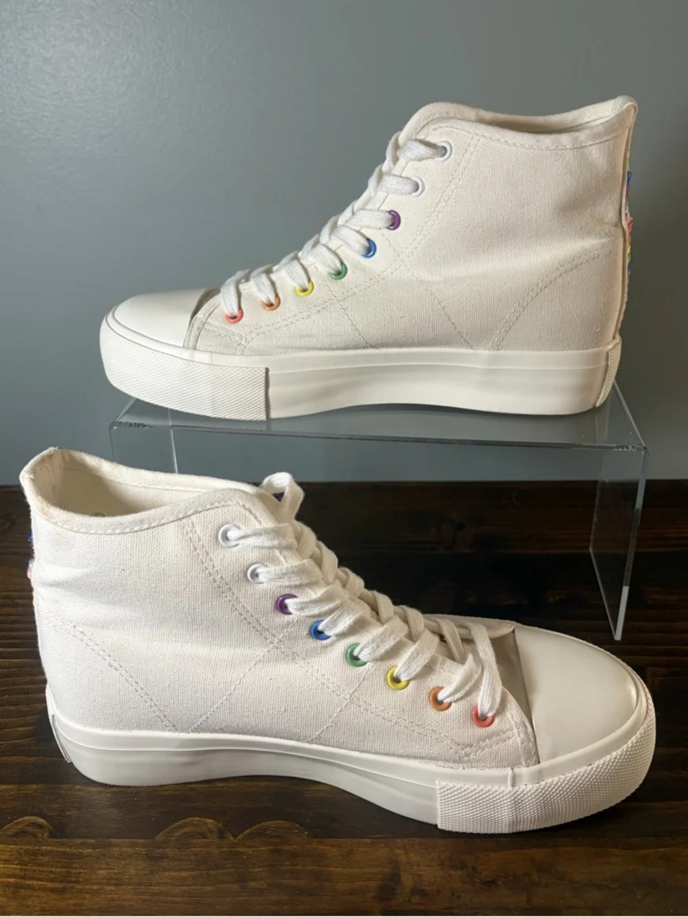 American Eagle Outfitters Trust in Love  White High-Top Sneakers with Embroidery